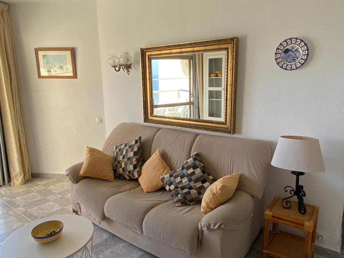 Cozy Apartment With First Line Seaview In Perfect Location, Near The Marina Benalmádena Buitenkant foto