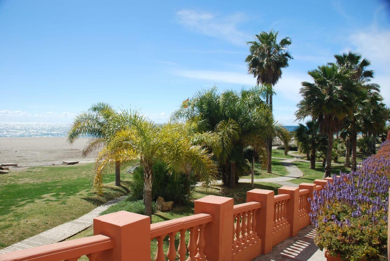 Cozy Apartment With First Line Seaview In Perfect Location, Near The Marina Benalmádena Buitenkant foto